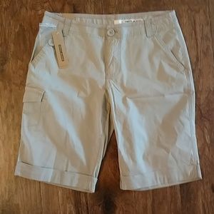 DKNY Jeans shorts size 10 NWT